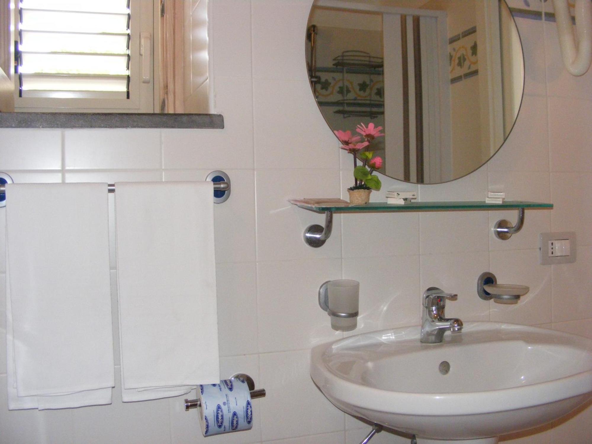Casa Mafalda B&B Lipari  Bagian luar foto