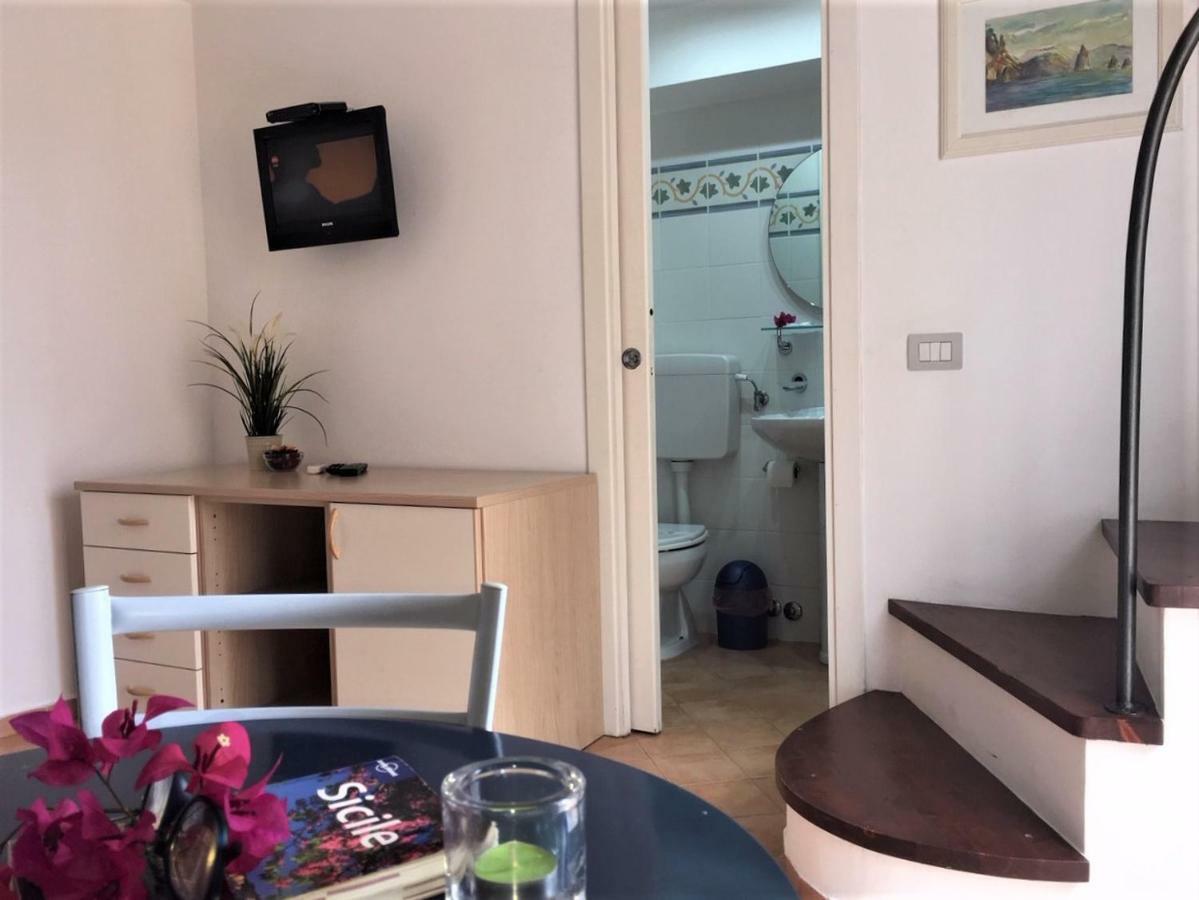 Casa Mafalda B&B Lipari  Bagian luar foto